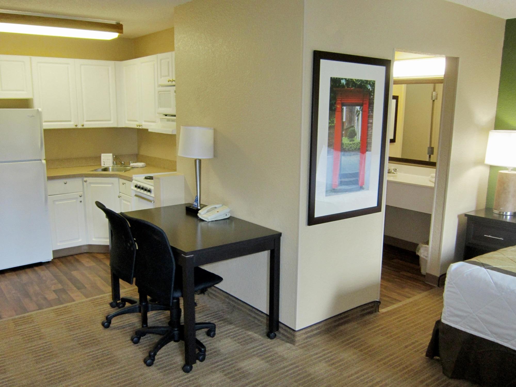 Extended Stay America - Orlando - Convention Ctr - 6443 Westwood Exterior photo